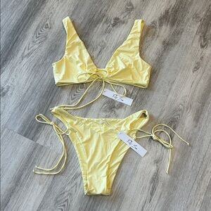 NWT Riot Swim Fox Top & Fox Bottom 2-Piece Luxe Bikini Set | Canary Yellow | Med